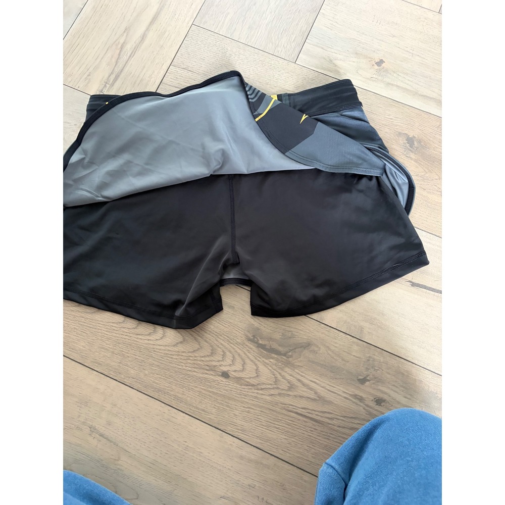 Venum UFC Womens Performance Skort Grey Yellow MMA Training Shorts XL NWT - Picture 5 of 7